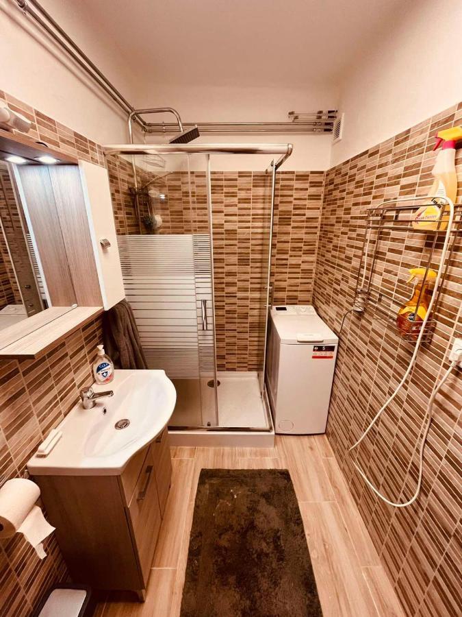 King House & Garden With Ac And Free Parking Possibility Apartman