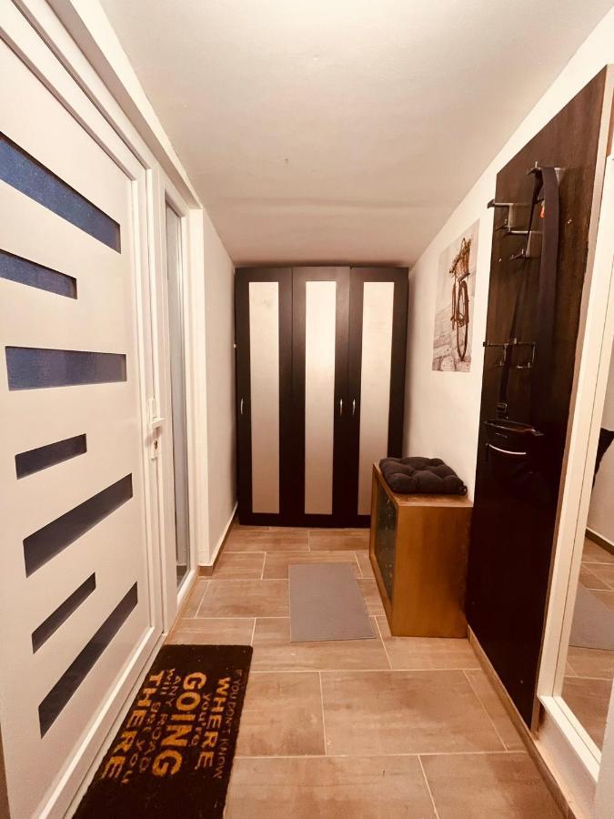 King House & Garden With Ac And Free Parking Possibility Apartman